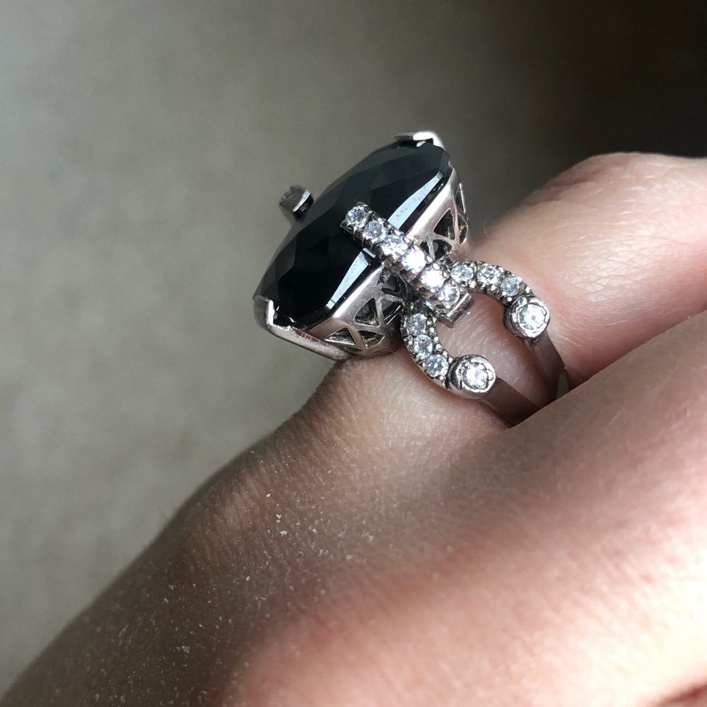 Black onyx costume ring - Picture 7 of 8
